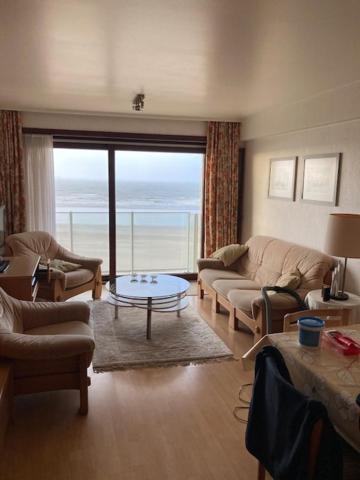 Seagull, Ruim En Volledig Vernieuwd Appartement Met Zeezicht In Westende Middelkerke Eksteriør billede