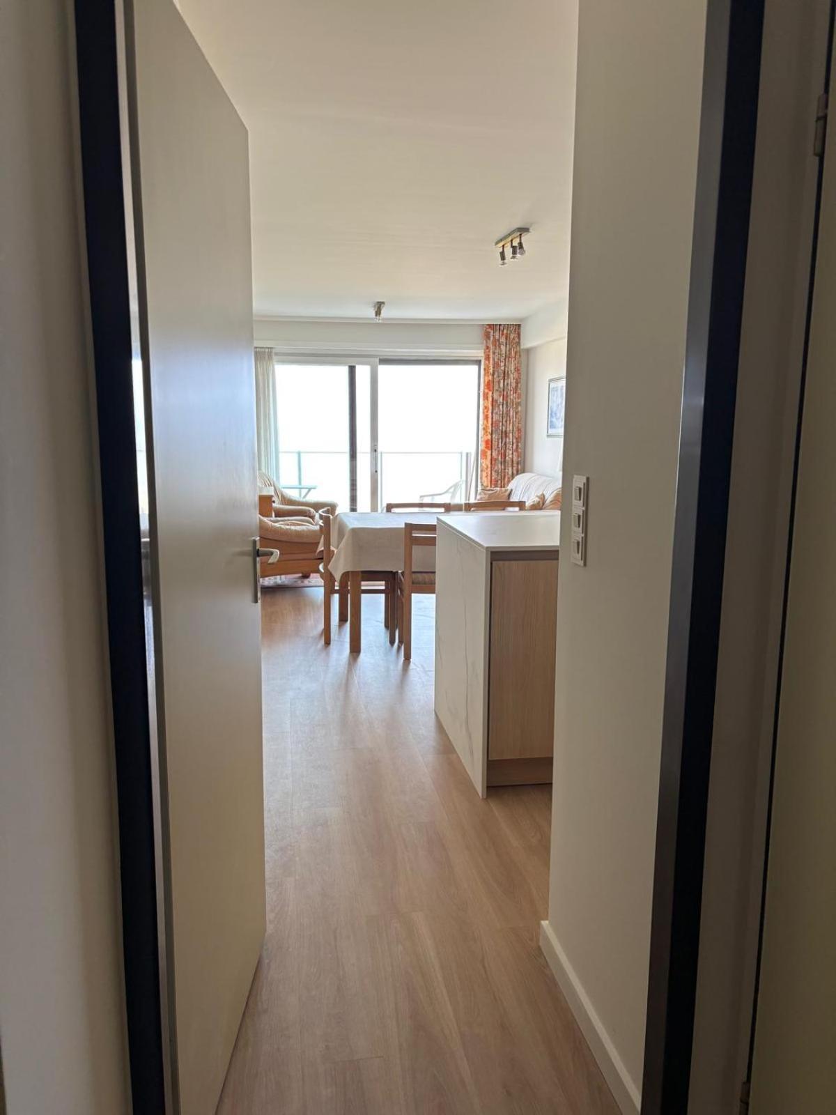 Seagull, Ruim En Volledig Vernieuwd Appartement Met Zeezicht In Westende Middelkerke Eksteriør billede