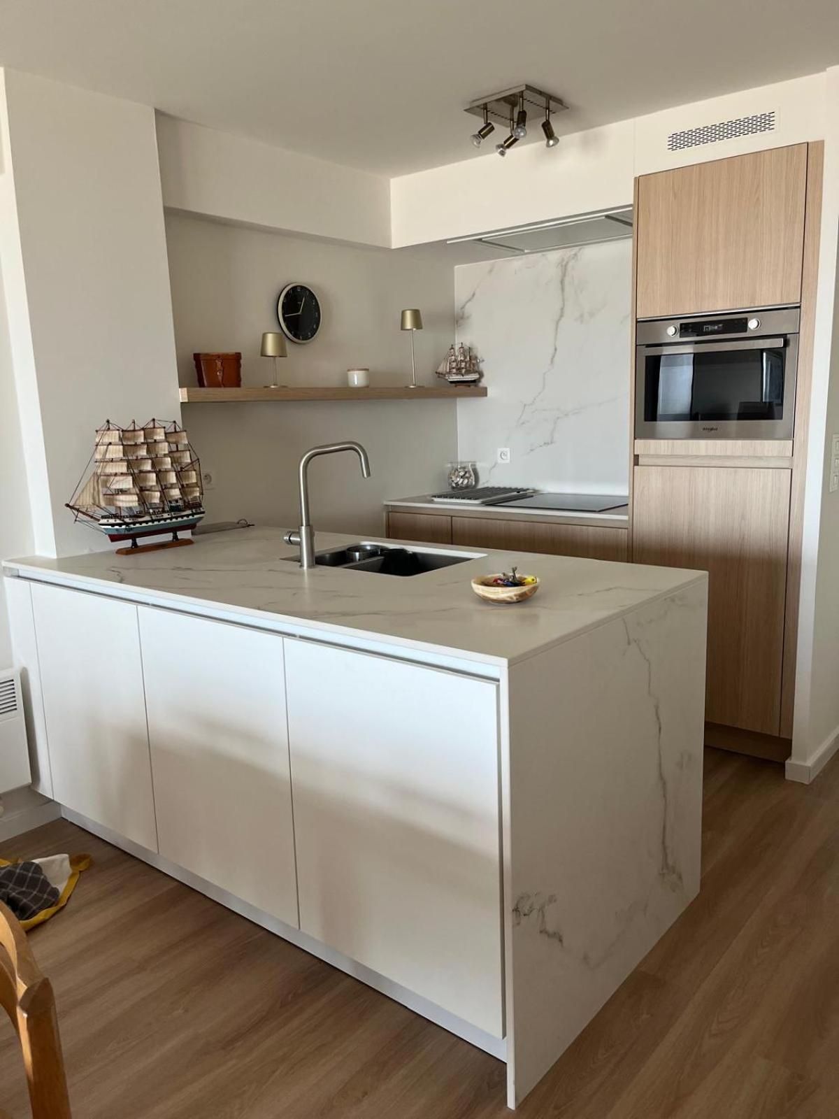 Seagull, Ruim En Volledig Vernieuwd Appartement Met Zeezicht In Westende Middelkerke Eksteriør billede